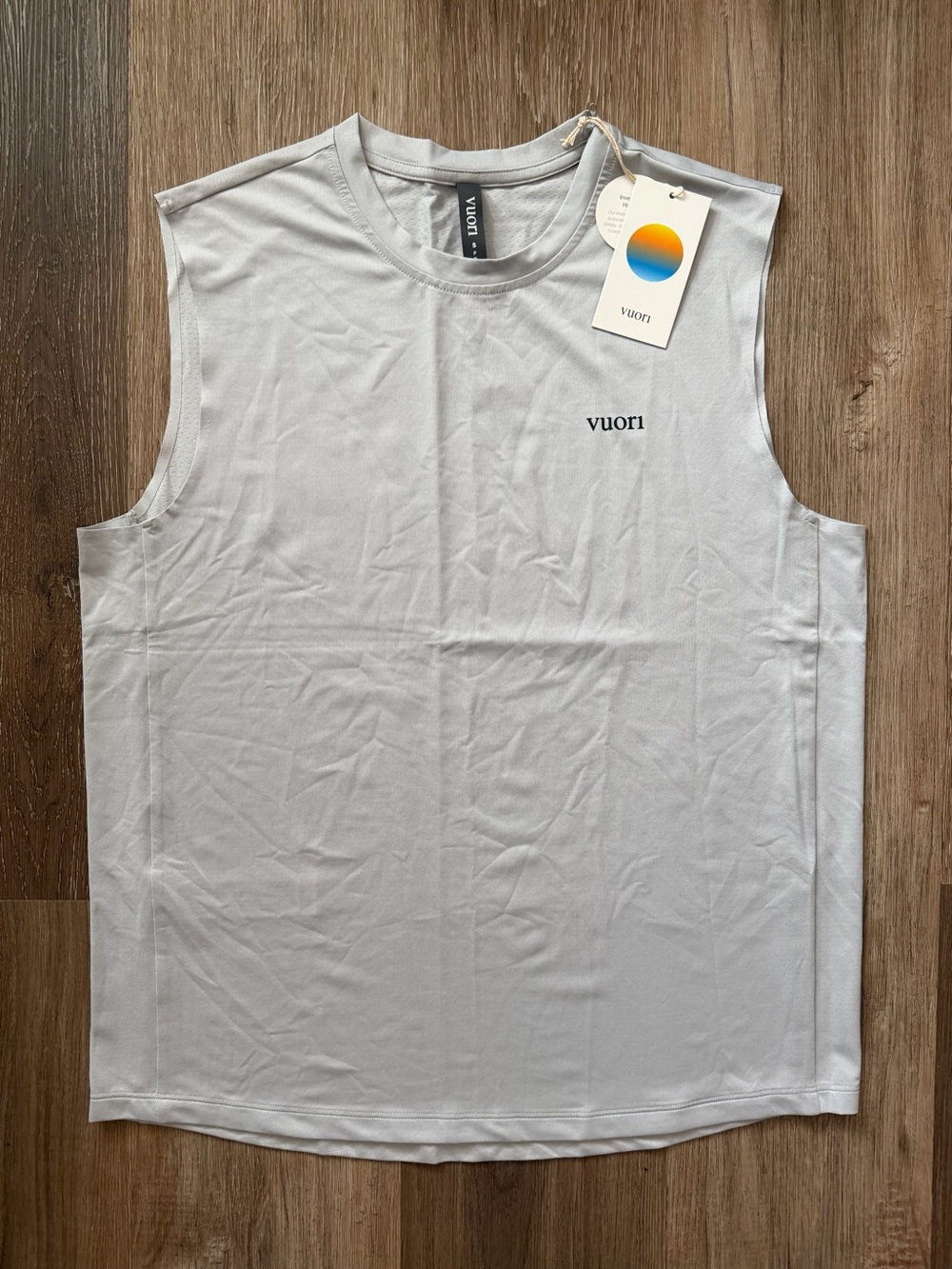 Vuori Viewpoint Muscle Tank 2.0 Sky Grey  Sz Small V1116 Gym NWT
